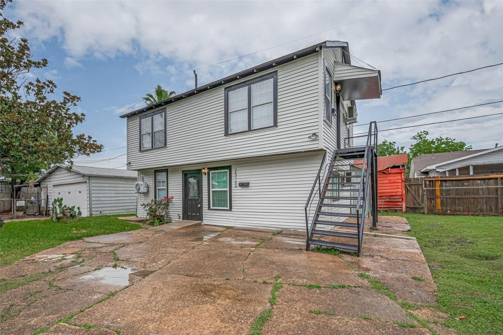 Photo of 2516 Craigmont Street, Houston, TX 77023 (MLS # 60586717)