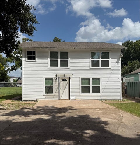 Homes For Rent - 408 W Donovan Street<br/> Houston, TX 77091