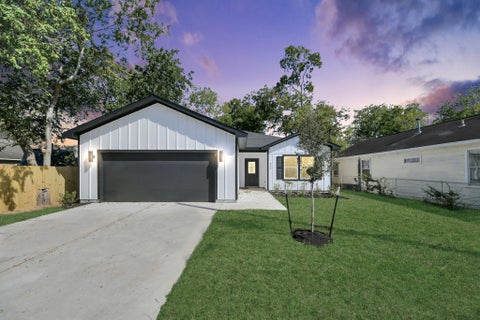 Photo of 8235 Canyon Street, Houston, TX 77051 (MLS # 81497317)