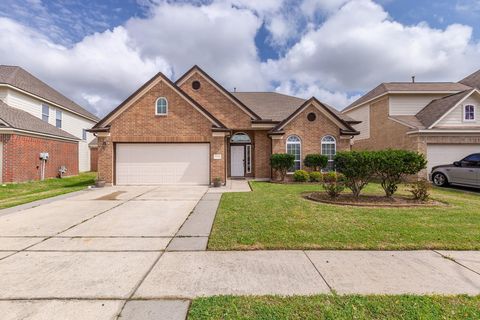 Photo of 8338 Rosemary Drive, Baytown, TX 77521 (MLS # 62971626)