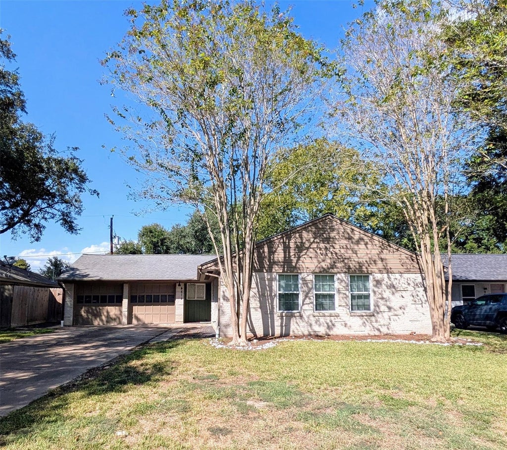 Photo of 4514 Benning Drive, Houston, TX 77035 (MLS # 35474949)