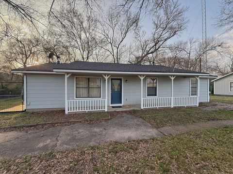 4984 Fm 977 Leona TX 75850