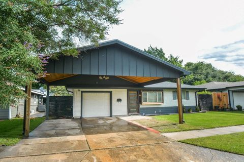 Photo of 2713 Stanford Street, Pasadena, TX 77502 (MLS # 95775465)