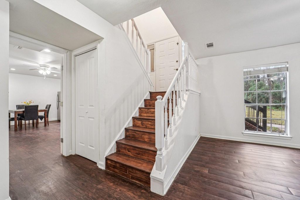 Photo of 3103 Glade Springs Drive, Houston, TX 77339 (MLS # 65399160)