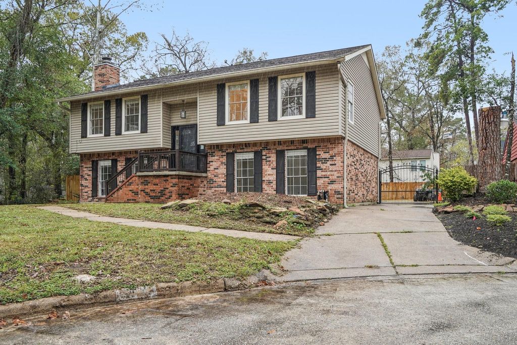 Photo of 3103 Glade Springs Drive, Houston, TX 77339 (MLS # 65399160)