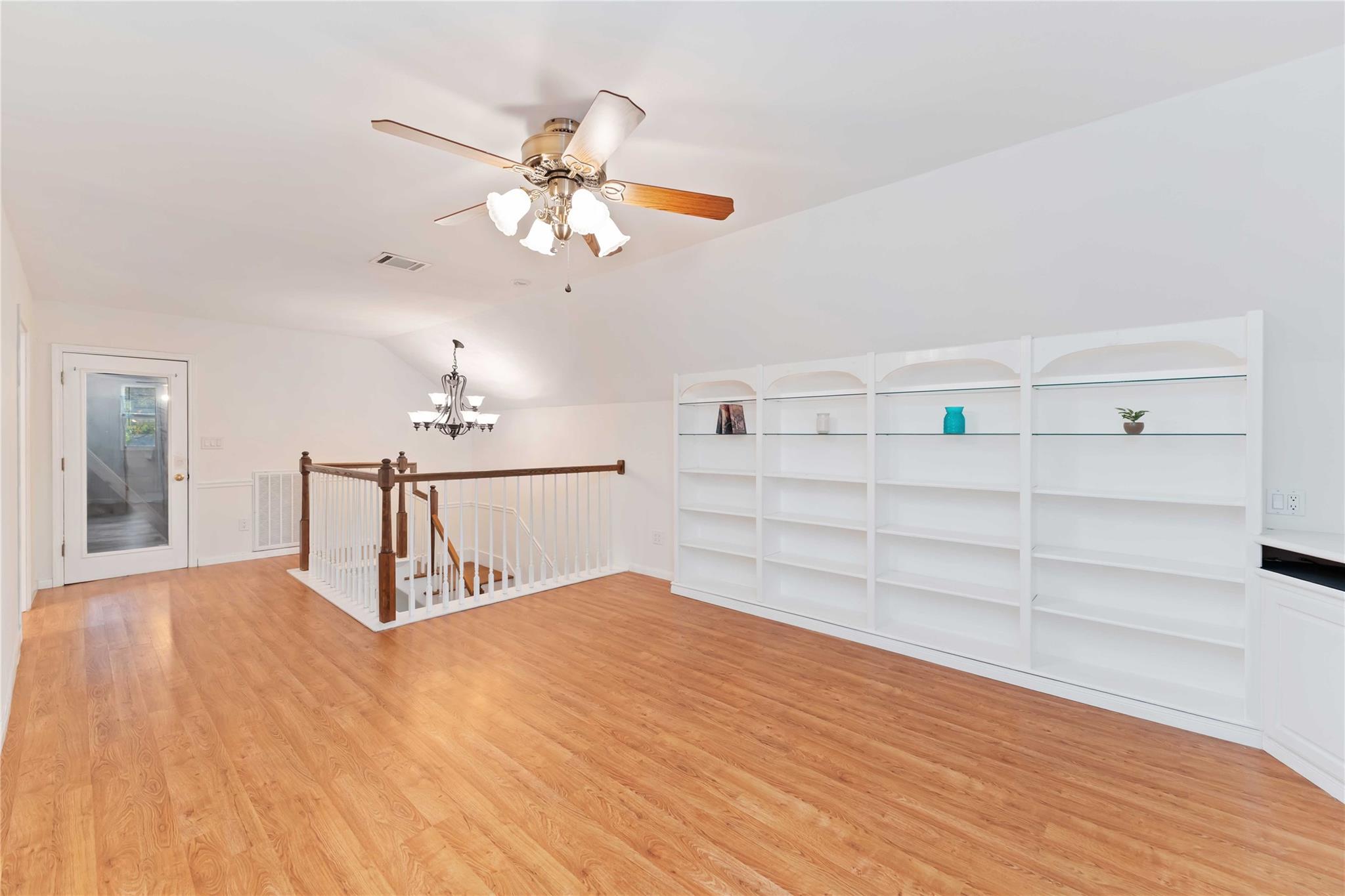 606 Packer Court