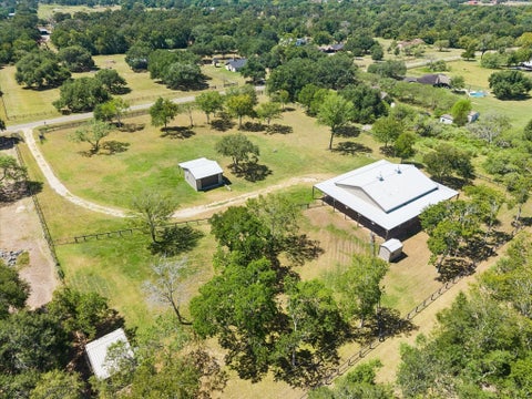 Photo of 33 Riverwood Lane, Hempstead, TX 77445 (MLS # 24723214)