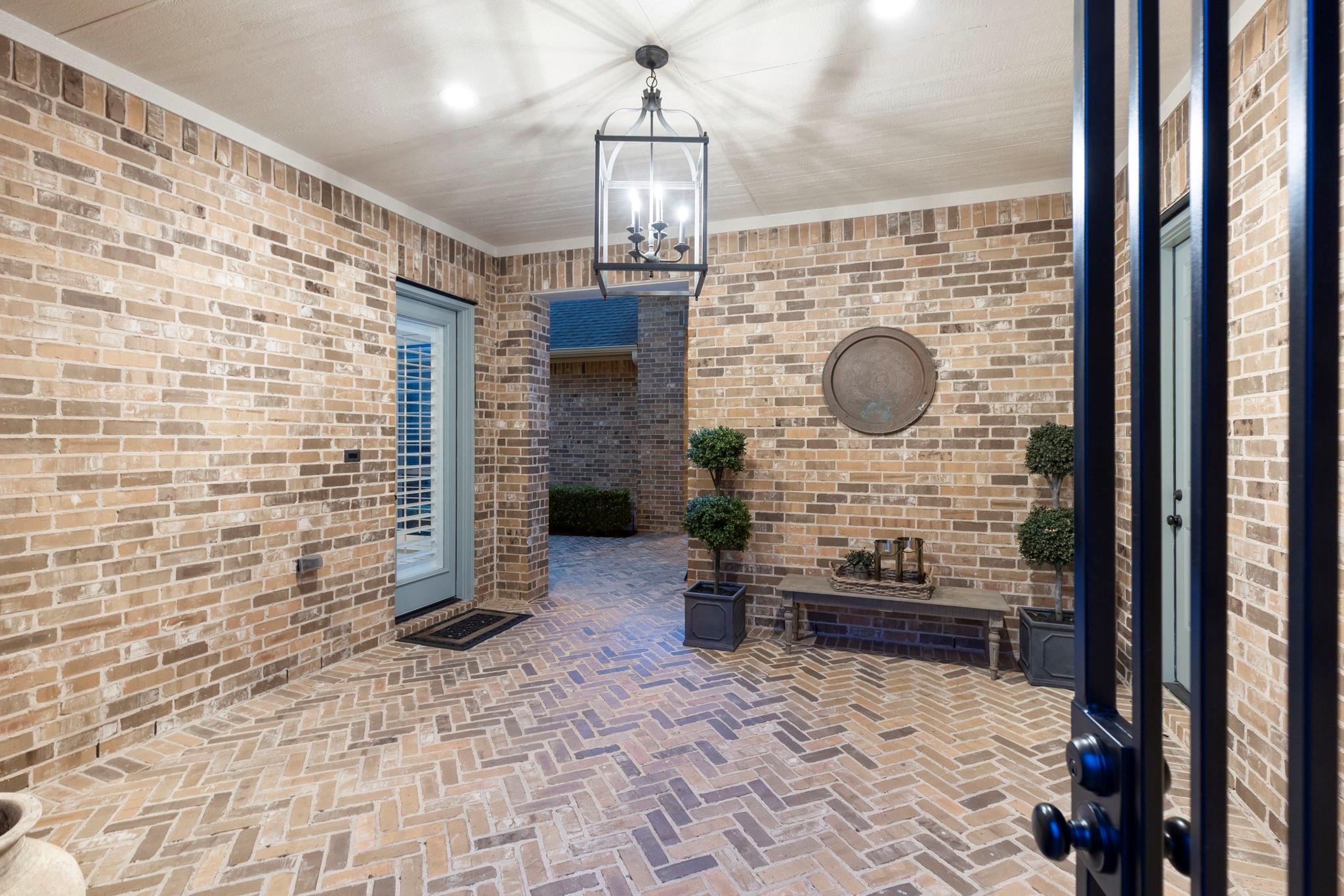 70 Lake Reverie Place