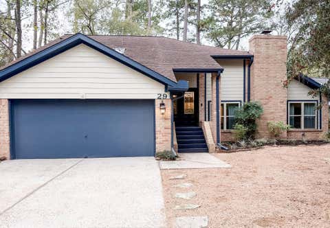 Photo of 29 Pinewood Forest Court, The Woodlands, TX 77381 (MLS # 46243279)