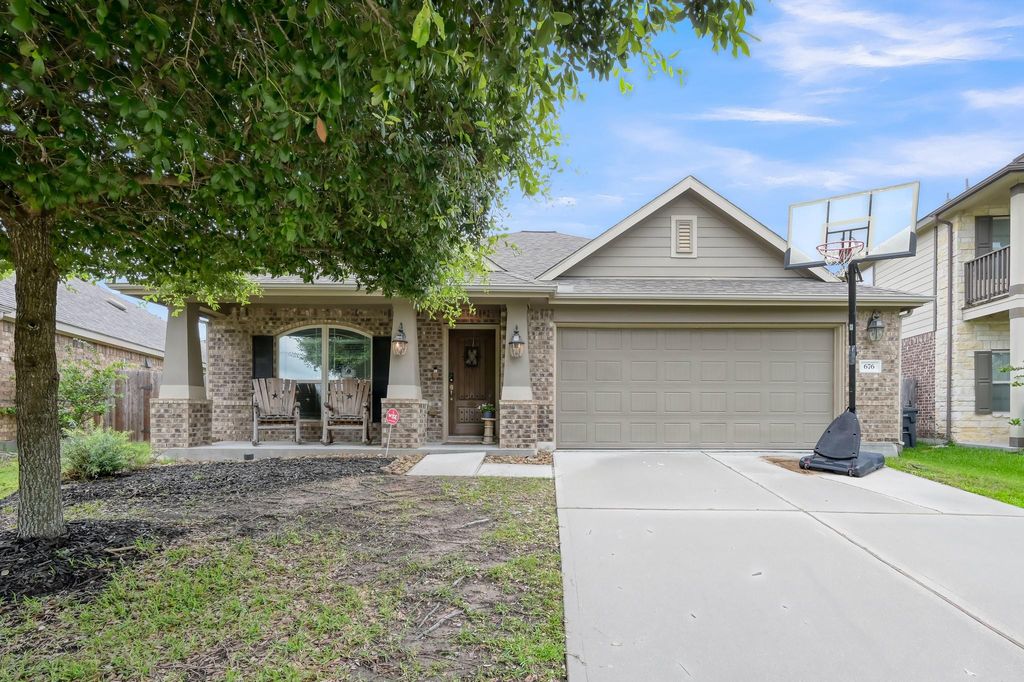 Photo of 676 Oak Circle Dr E DR, Conroe, TX 77301 (MLS # 2012014)