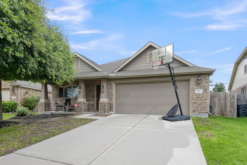 Photo of 676 Oak Circle Dr E DR, Conroe, TX 77301 (MLS # 2012014)