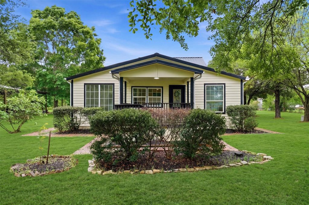 Photo of 4622 Hill Side Lane, Needville, TX 77461 (MLS # 28382987)