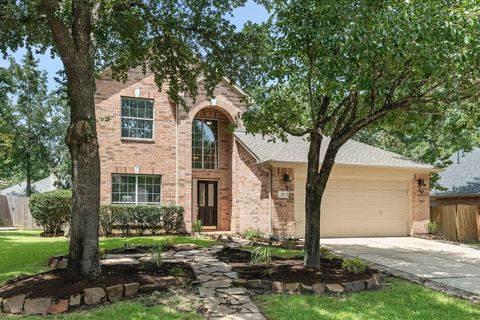 Photo of 27 N Queenscliff Circle, The Woodlands, TX 77382 (MLS # 9013190)