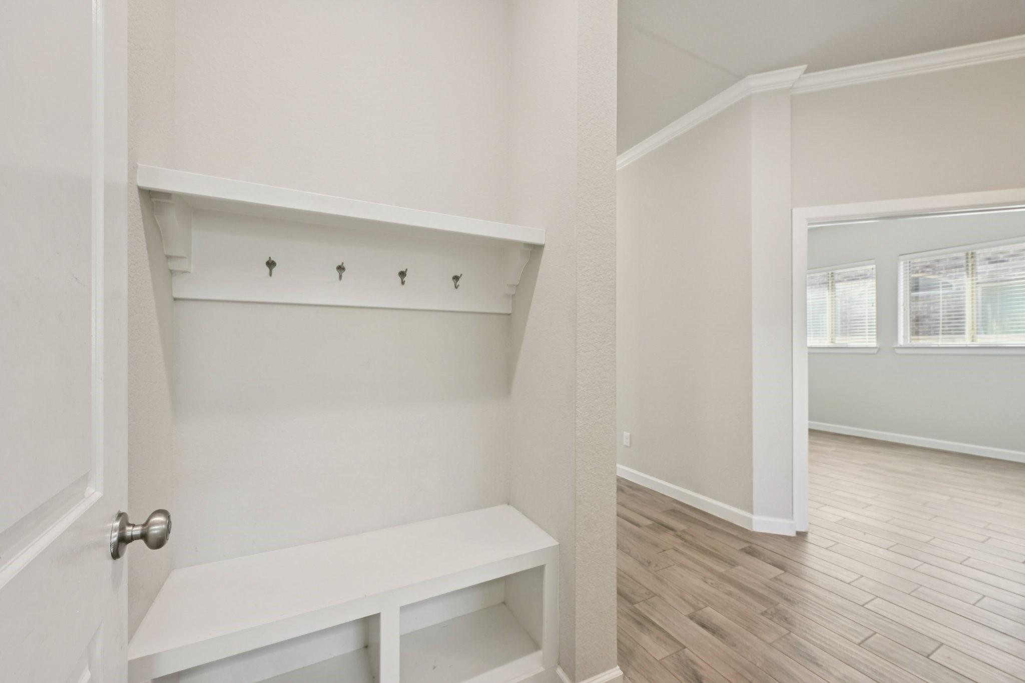 2542 Deerwood Heights Lane