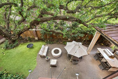 Photo of 2368 Timber Lane, Houston, TX 77027 (MLS # 16245442)