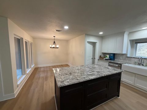 Photo of 70 Brookflower Road, Spring, TX 77380 (MLS # 23201534)