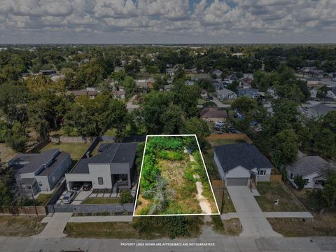 Photo of 3707 Bain Street, Houston, TX 77026 (MLS # 17672584)