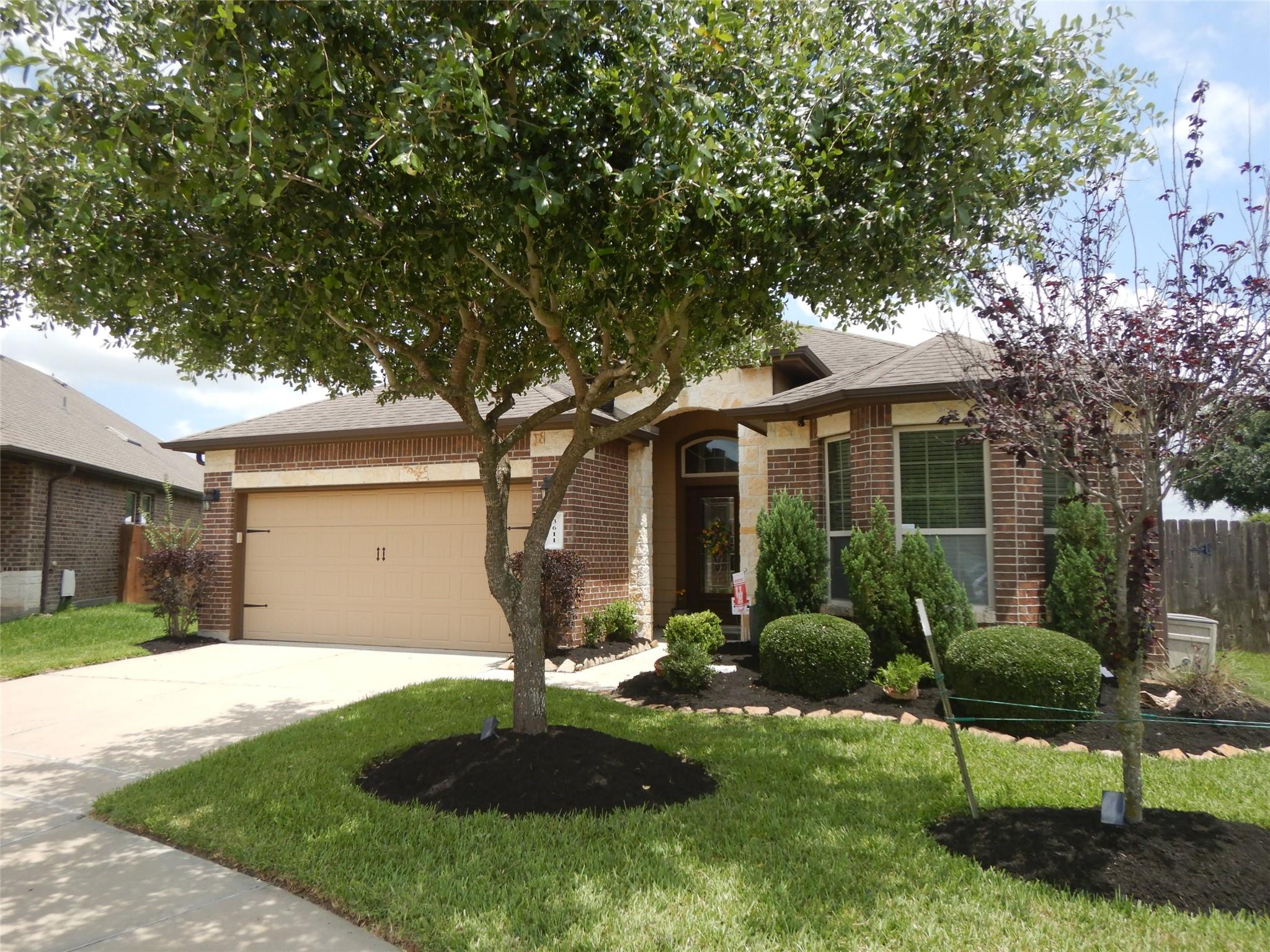 3611 Daintree Park Drive