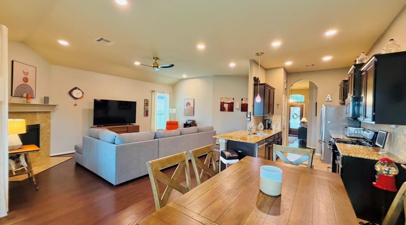 3611 Daintree Park Drive