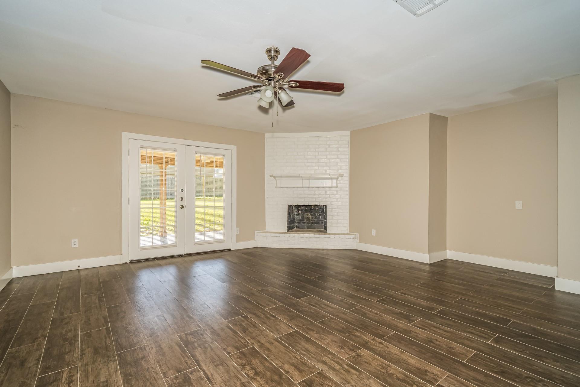 10074 Woodhollow Drive