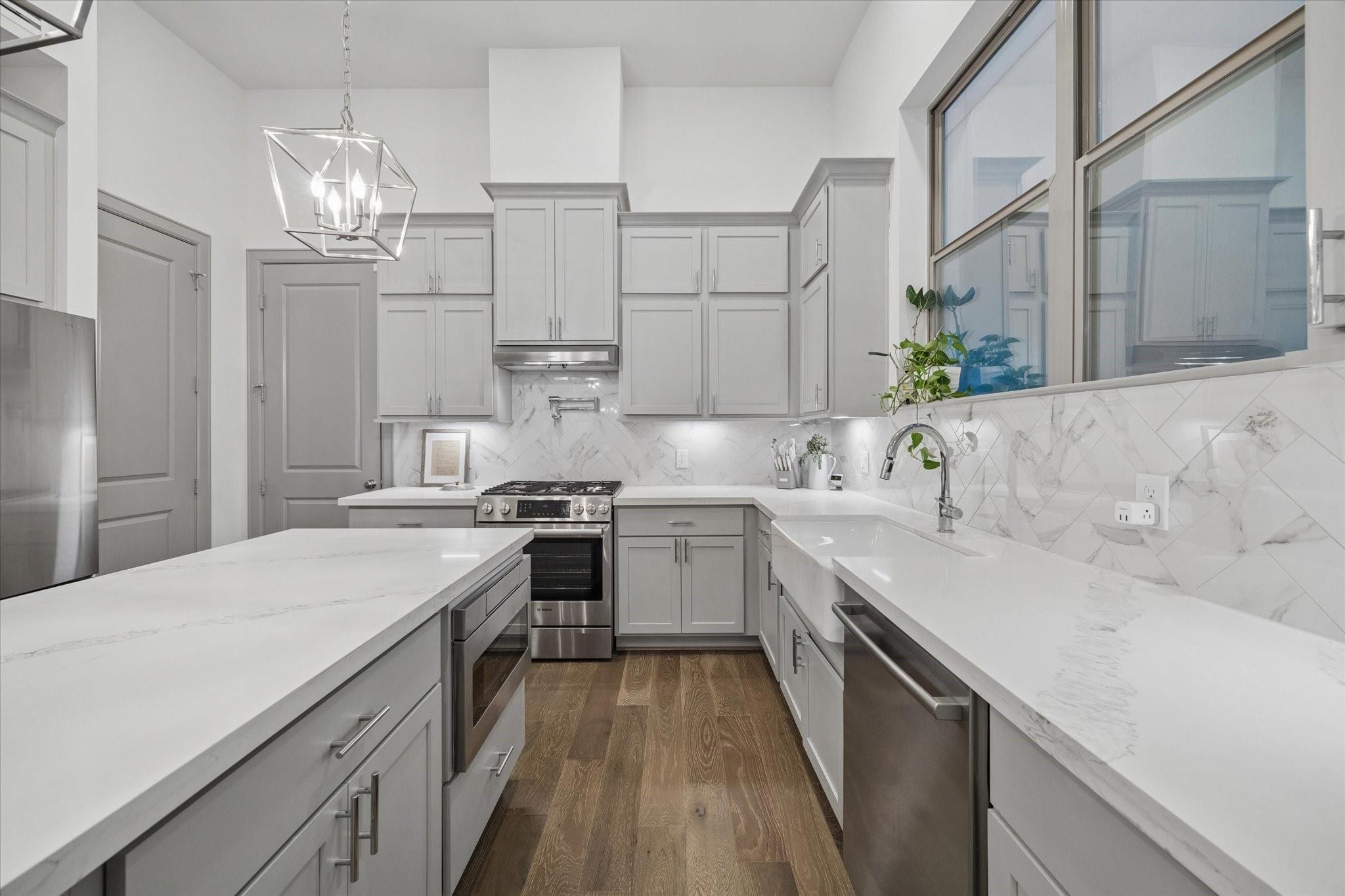 1907 W 25th Street