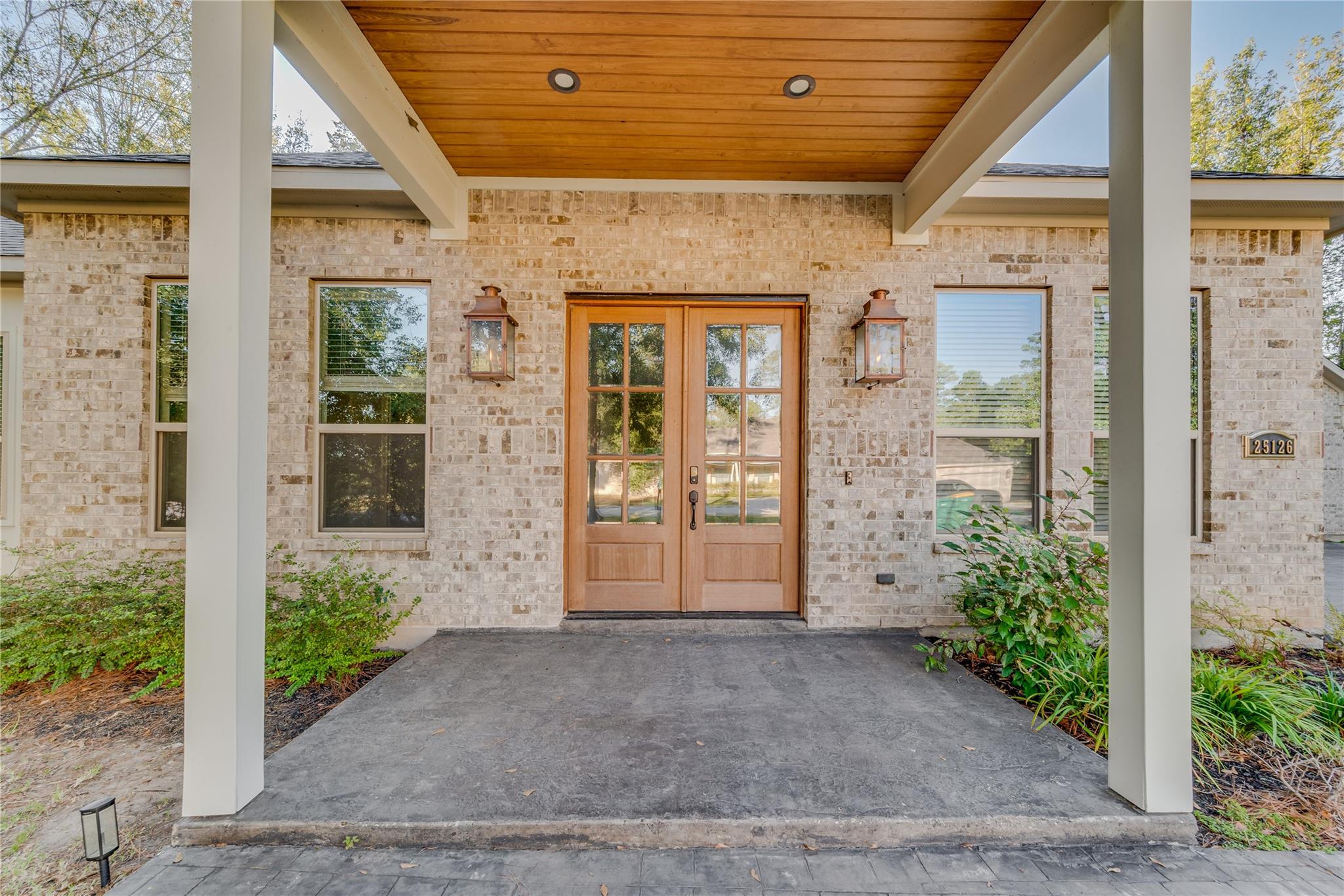 25126 Scarlett Manor Court
