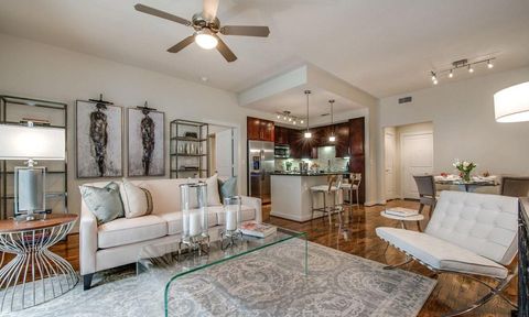 Photo of 500 Crawford Street #428, Houston, TX 77002 (MLS # 32924418)