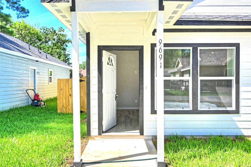 Photo of 9824 Arbor Oak, Willis, TX 77318 (MLS # 47366140)