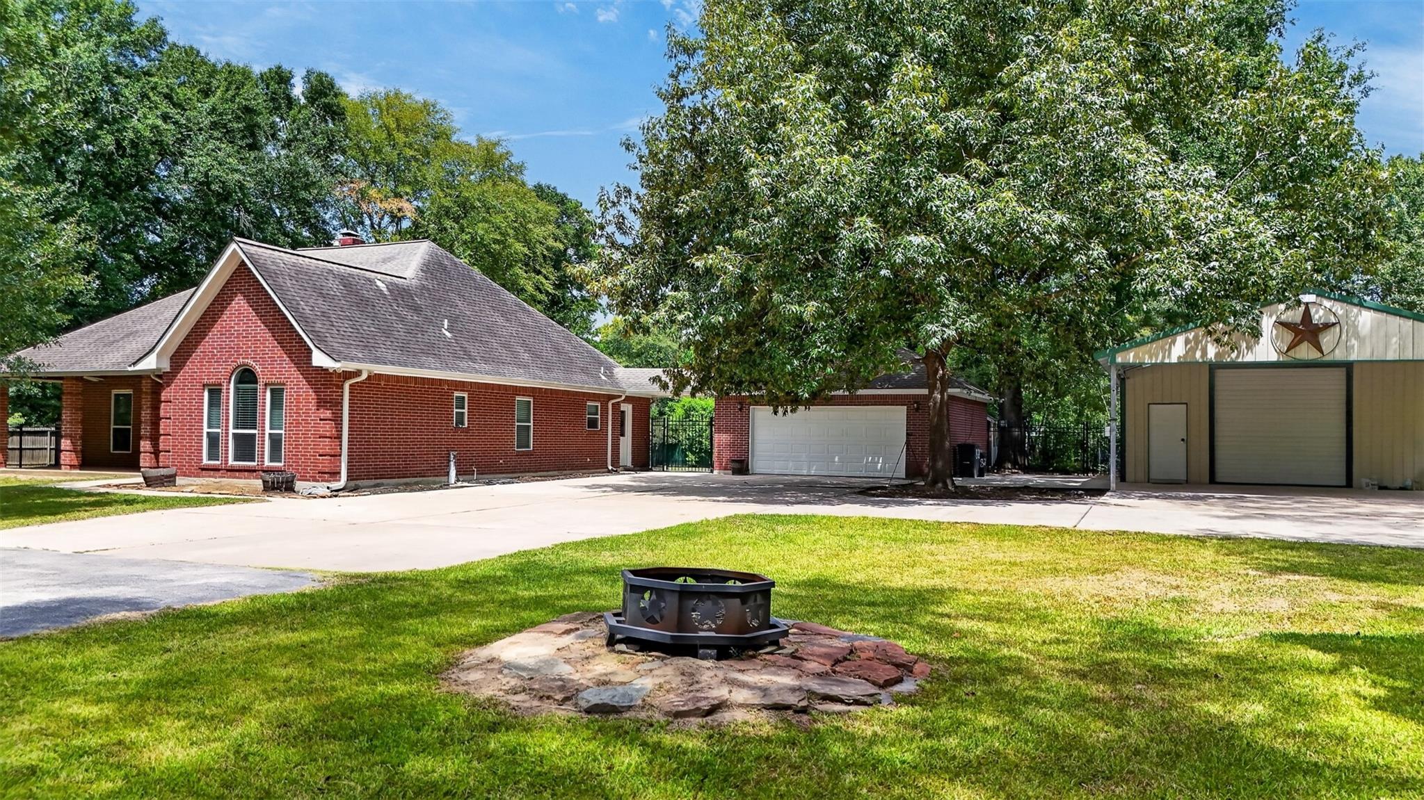 822 Sentinel Oaks