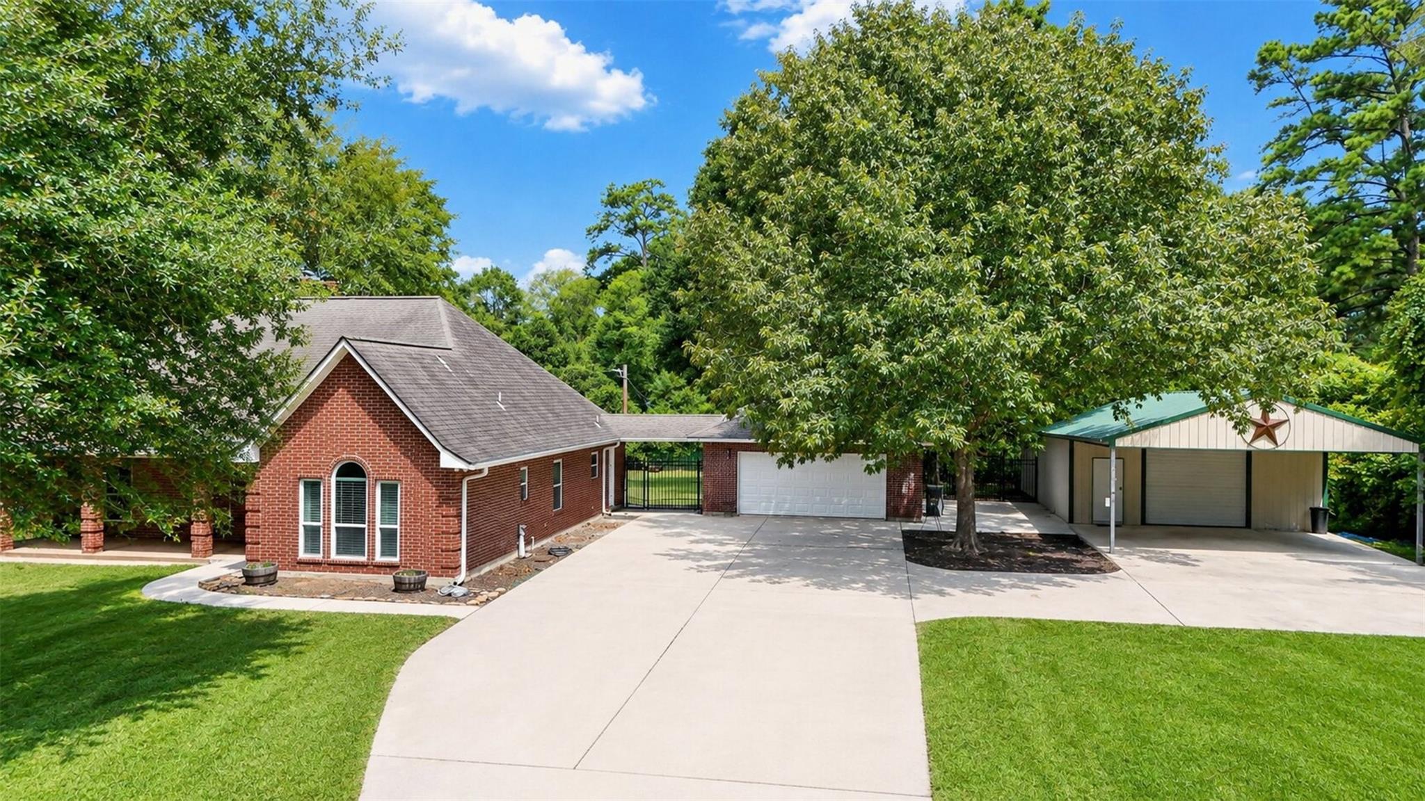 822 Sentinel Oaks