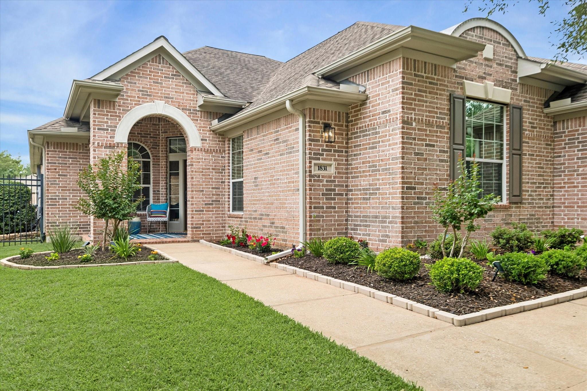 1831 Shadow Lake Drive