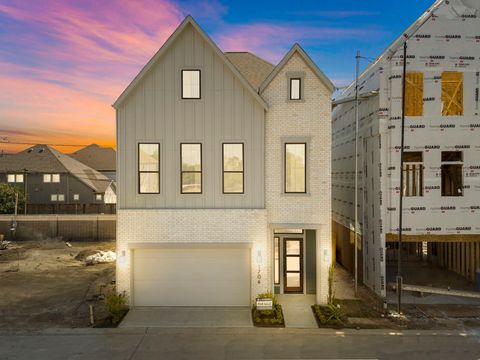 Photo of 1710 Sedola Lane, Houston, TX 77055 (MLS # 22885244)