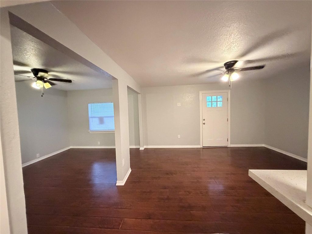 Photo of 1003 W 12th Street, Freeport, TX 77541 (MLS # 22683089)