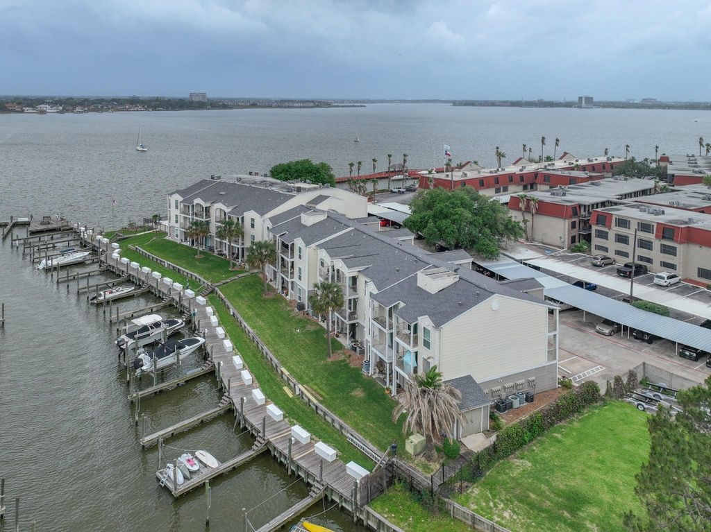 Photo of 201 Yacht Club Lane #201, Seabrook, TX 77586 (MLS # 72804667)