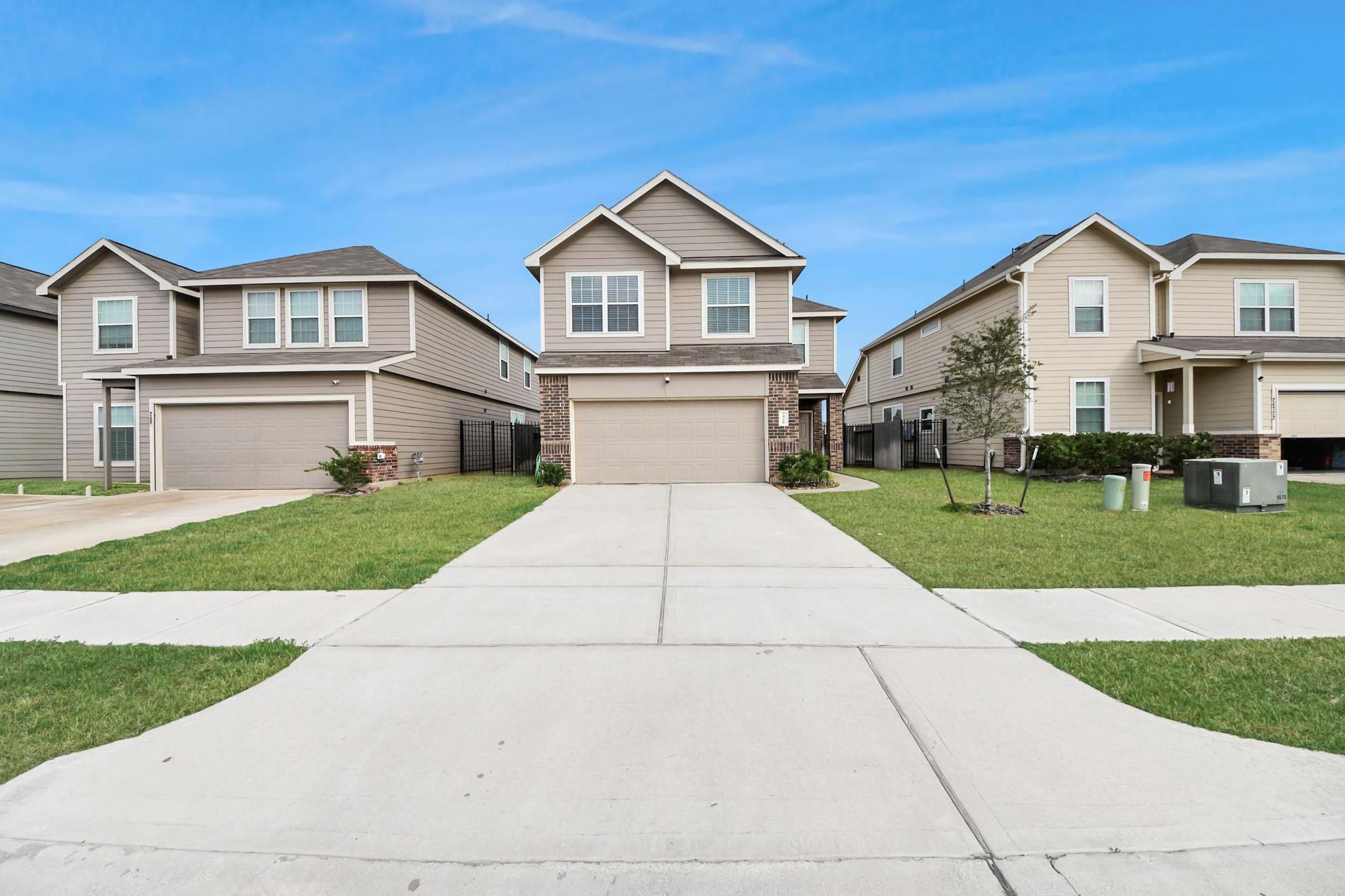 24726 Bastiani Canvas Lane