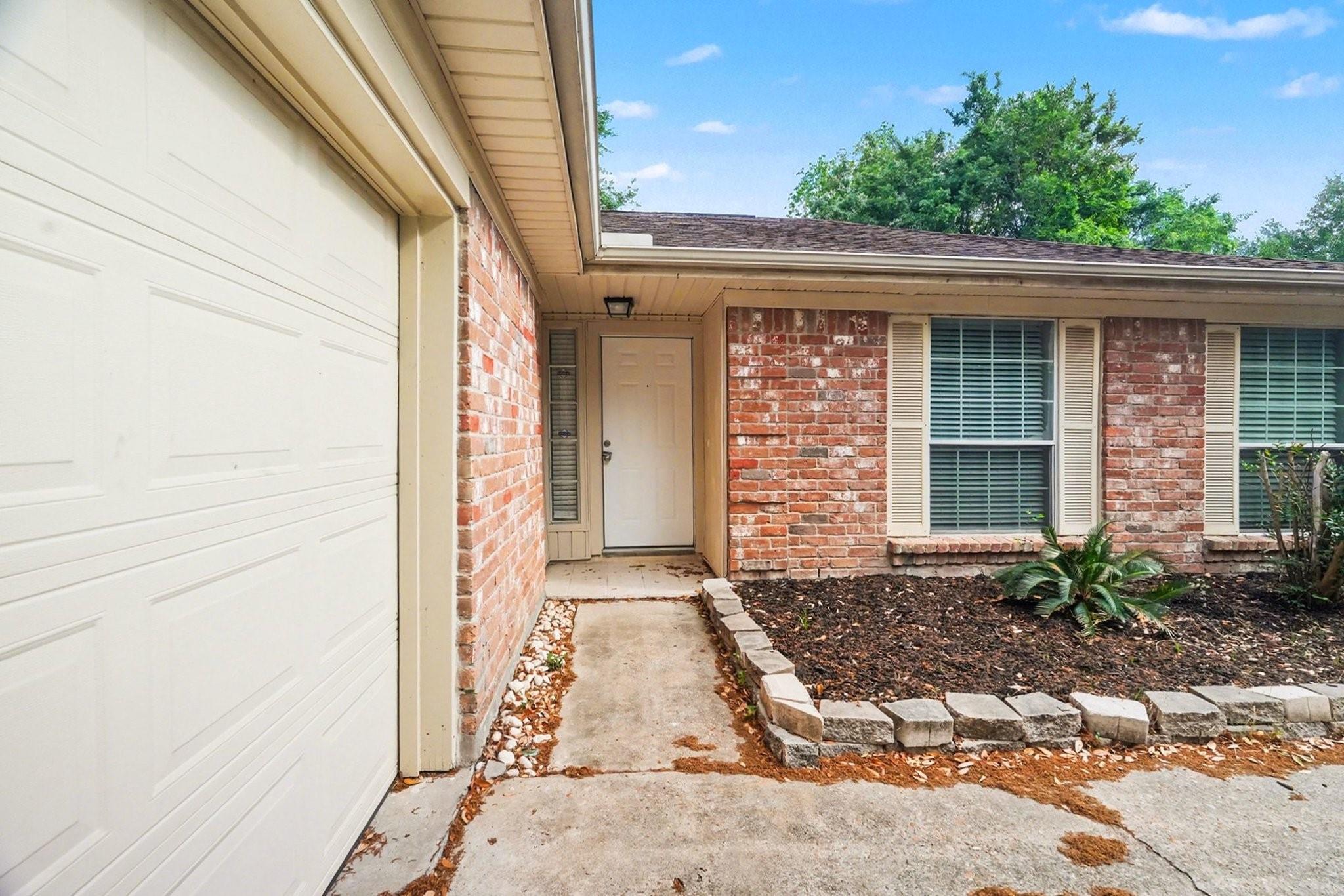 22206 Fincastle Drive
