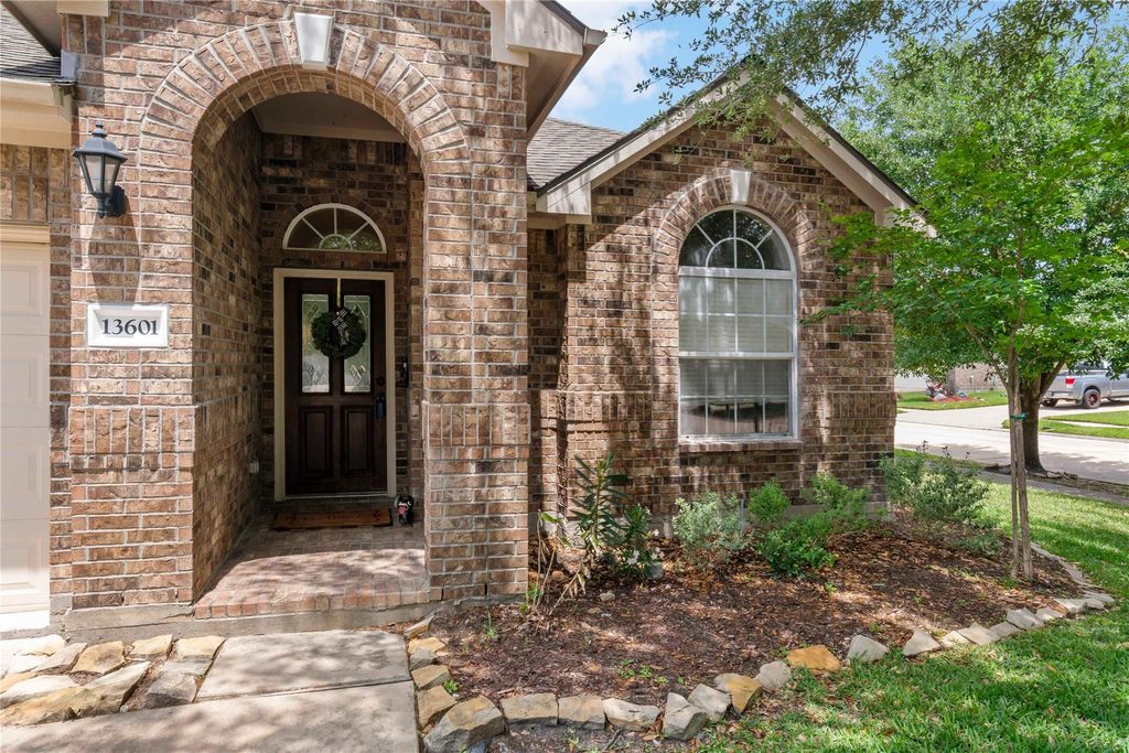 Photo of 13601 May Pine Court, Rosharon, TX 77583 (MLS # 47173131)
