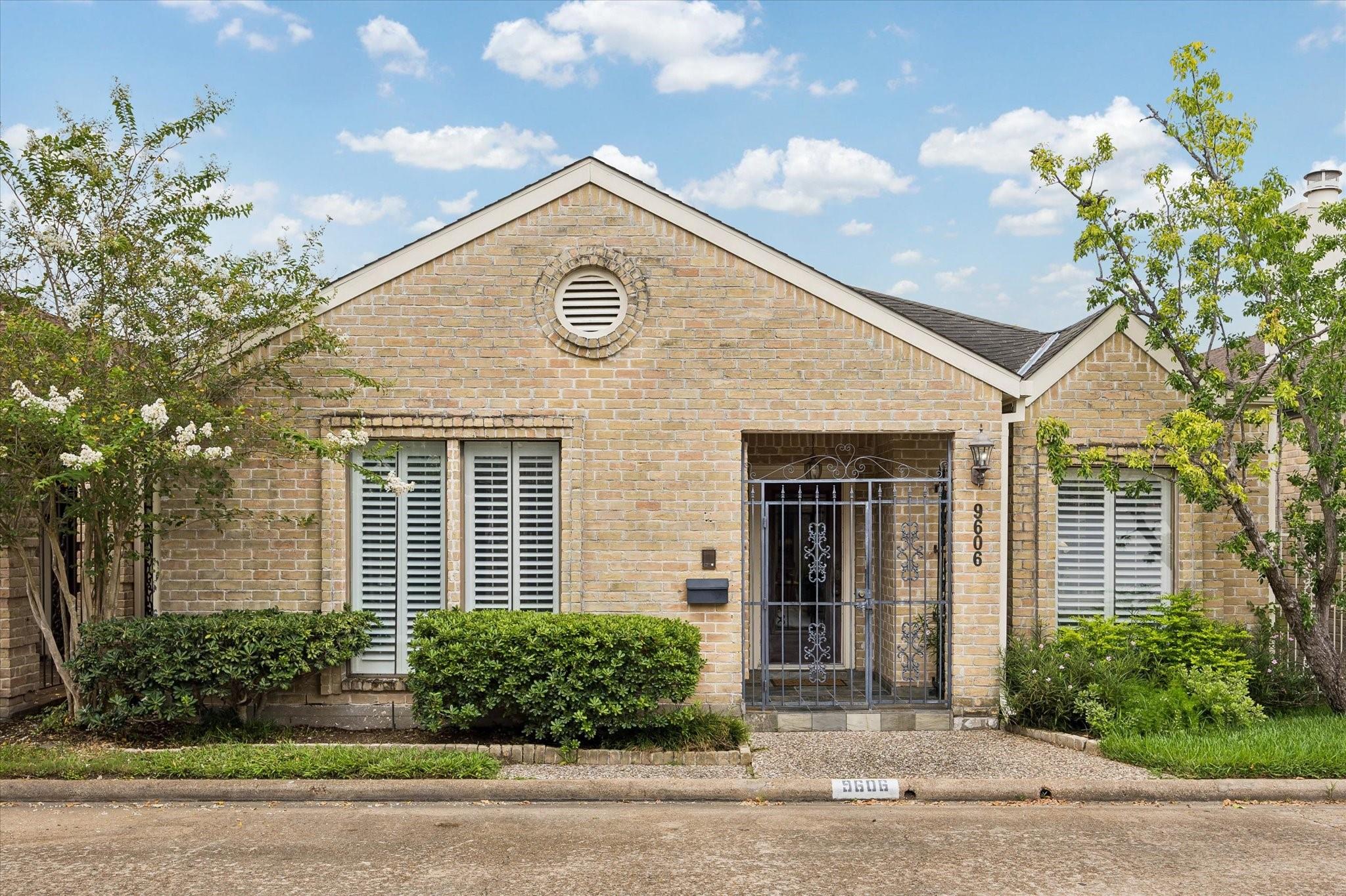 9606 Bayou Brook Street