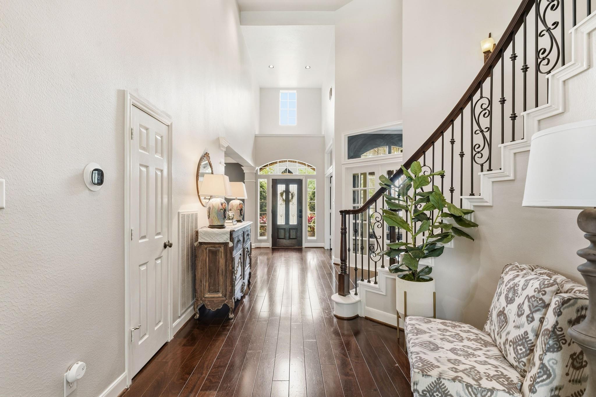 8507 Forest Lane