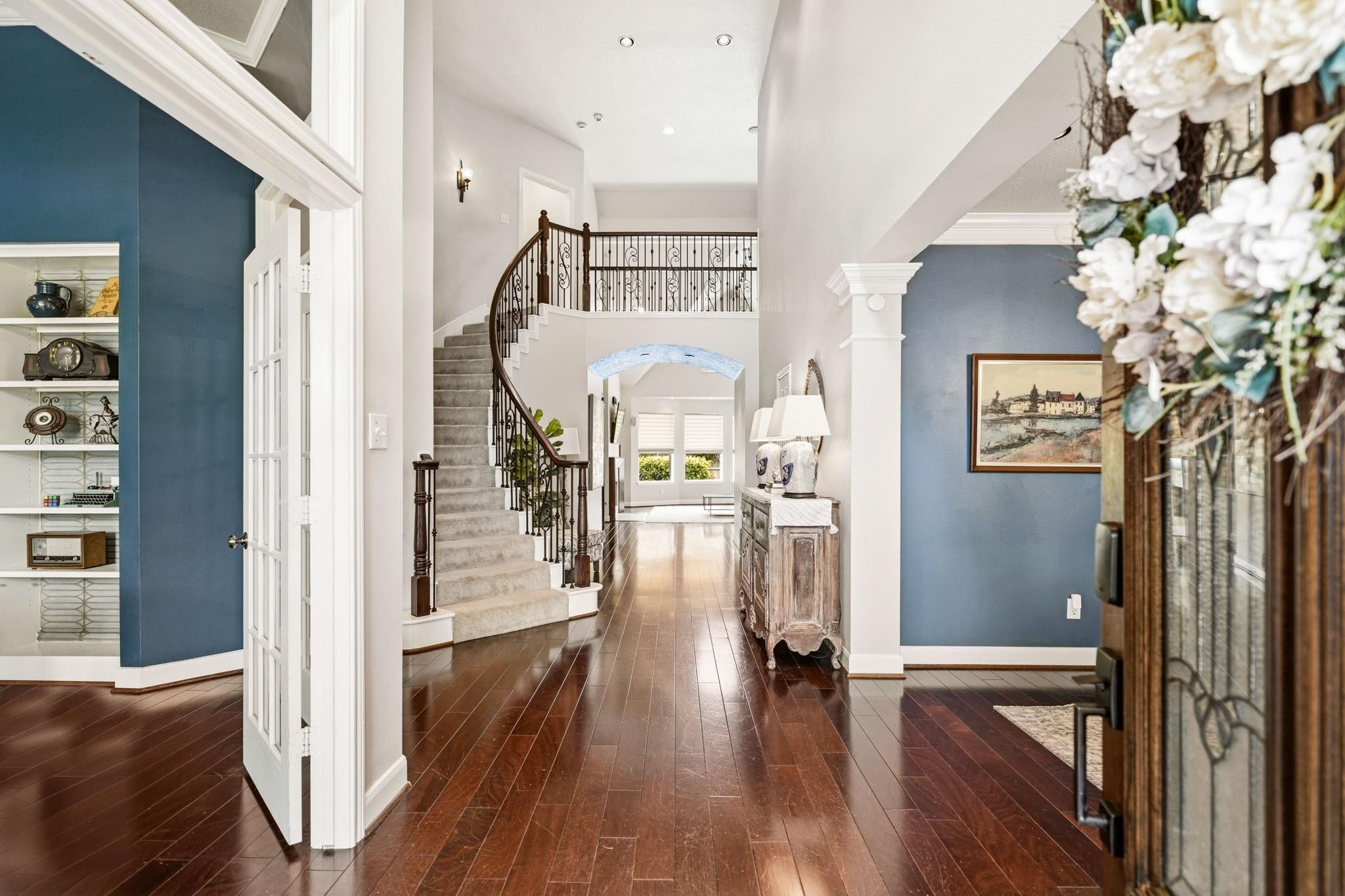 8507 Forest Lane