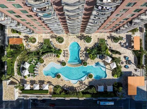Apartment For Rent - 1400 Mckinney Street #2008<br/> Houston, TX 77010