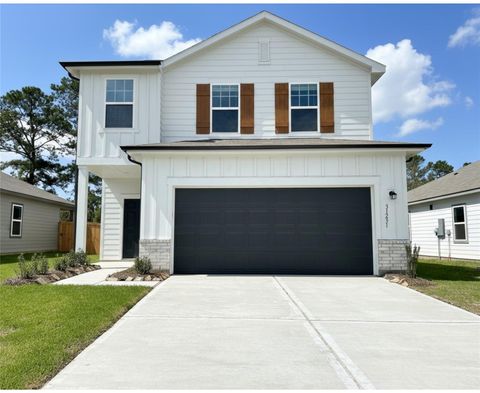 Photo of 31231 Gayle Prairie Oaks Street, Waller, TX 77484 (MLS # 37085717)