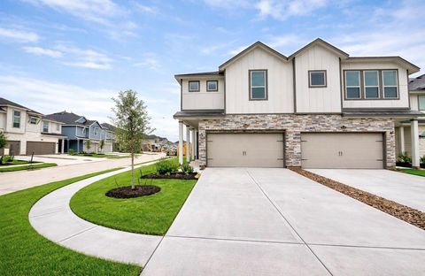 Photo of 5422 Holly Haven Court, Fulshear, TX 77441 (MLS # 69110783)