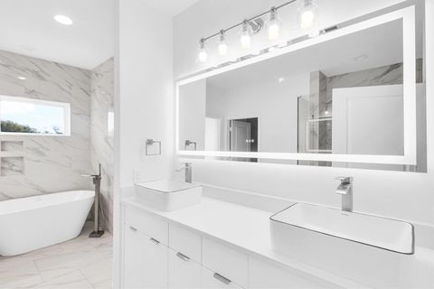 Tiny photo for 5325 Rue Street, Houston, TX 77033 (MLS # 41489224)