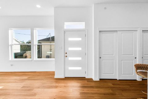 Tiny photo for 5325 Rue Street, Houston, TX 77033 (MLS # 41489224)