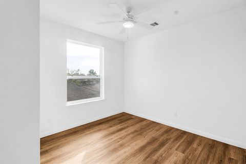 Tiny photo for 5325 Rue Street, Houston, TX 77033 (MLS # 41489224)