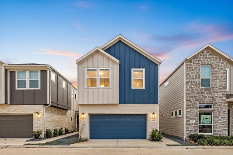 Photo of 9831 Heritage Run Lane, Houston, TX 77080 (MLS # 85155943)