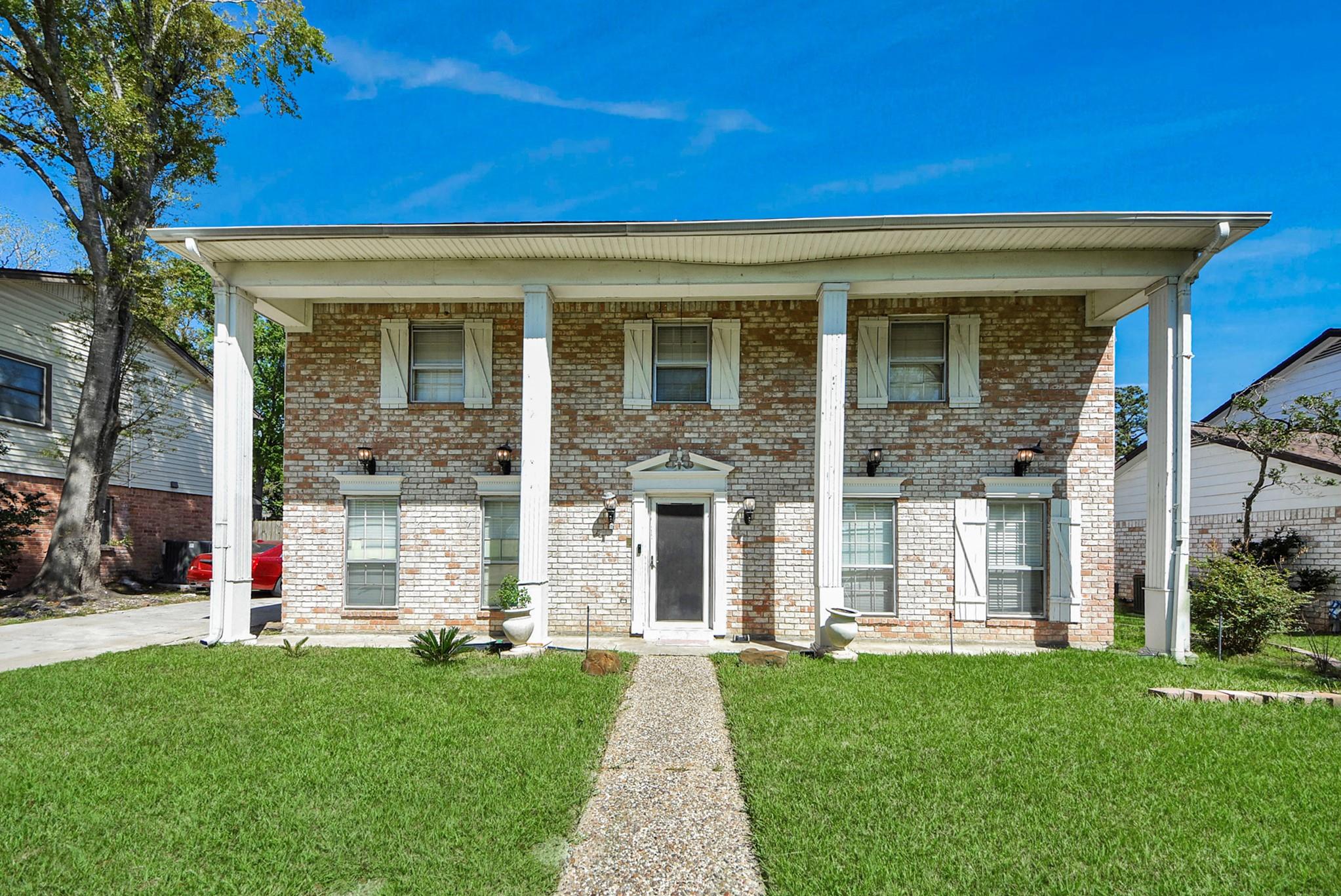 1011 Whitestone Lane