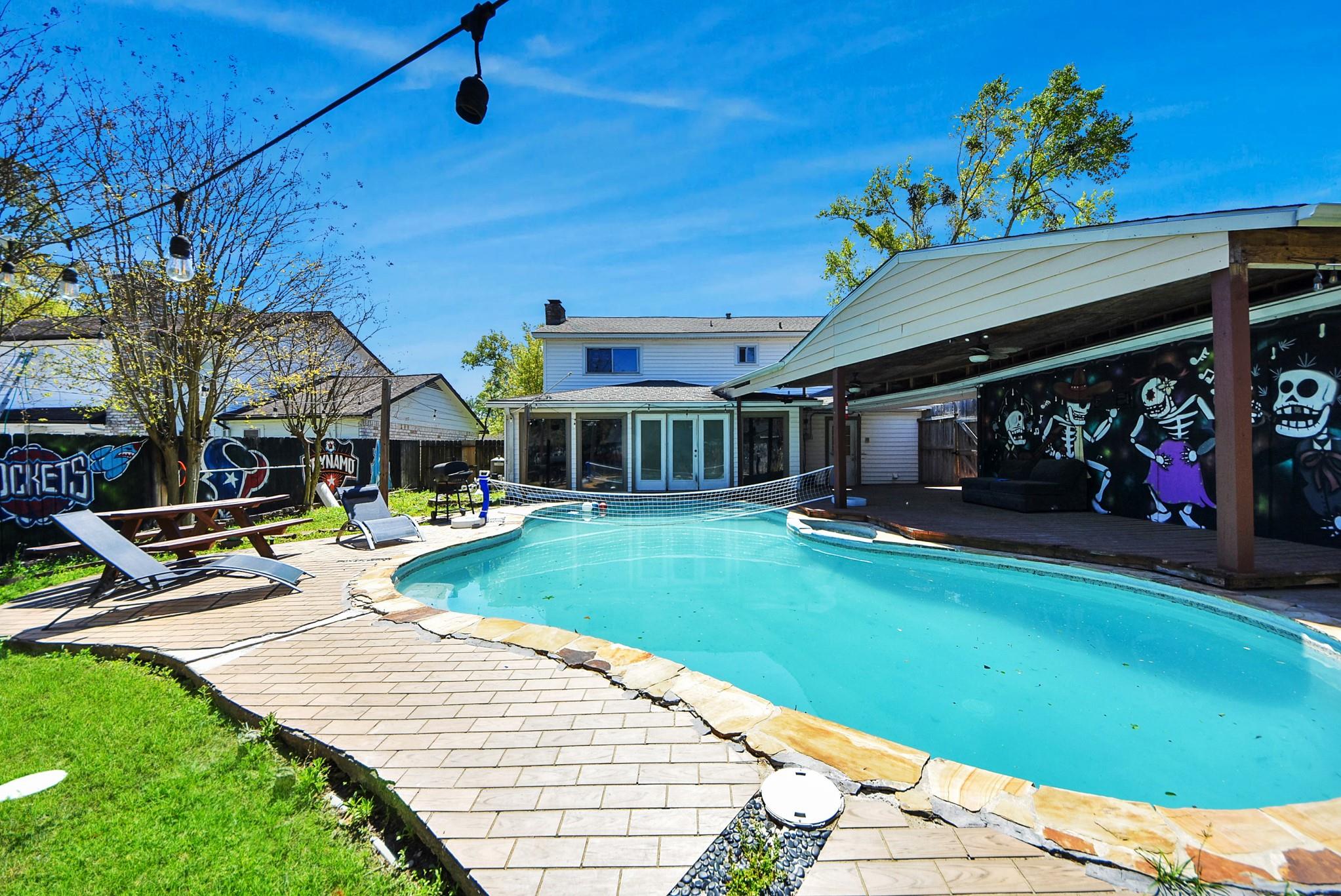 1011 Whitestone Lane