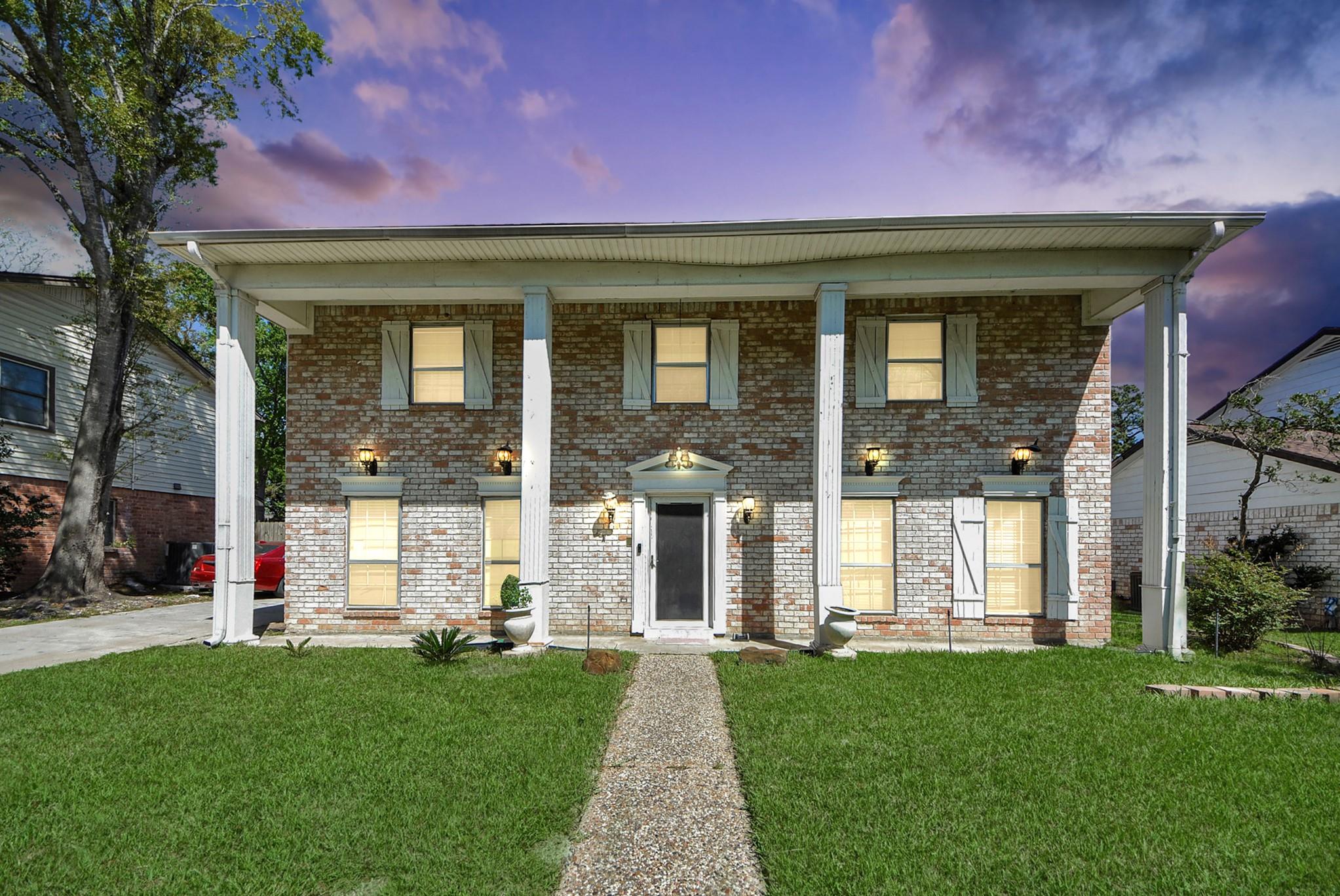 1011 Whitestone Lane